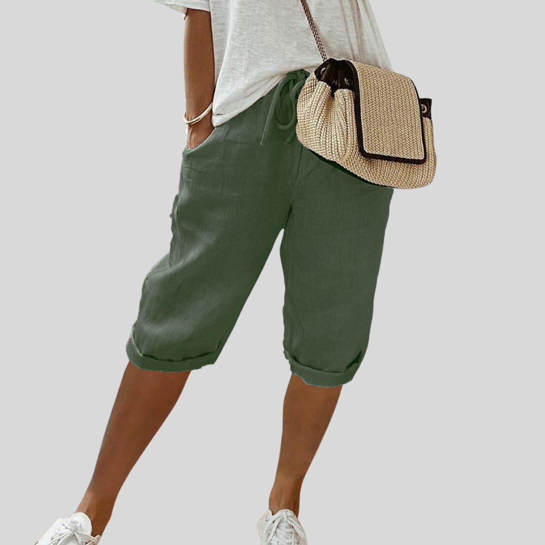 Short Élégant en Tissu Fluide et Confortable