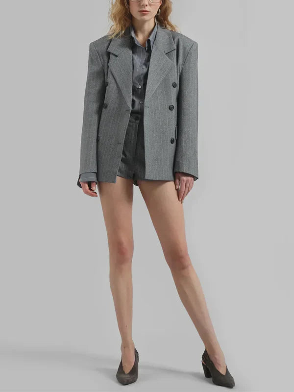 Sofia | Blazer gris à fines rayures, ceinturé
