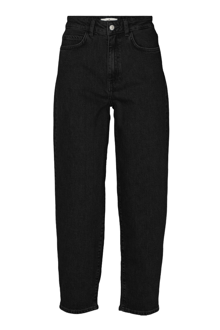Jean EA Black – Noir