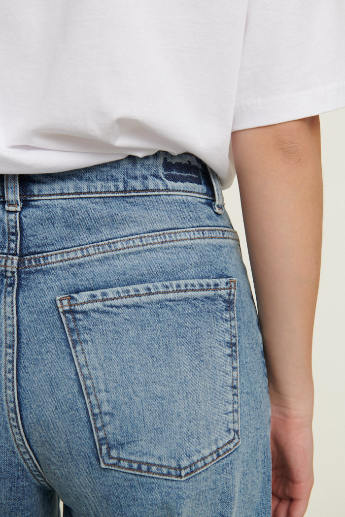 Ea Stone W. – Jean en denim délavé effet stone