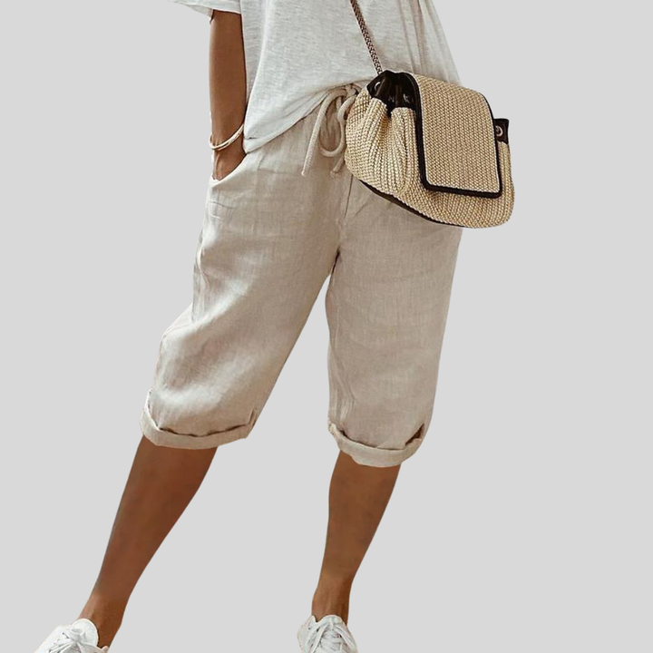 Short Élégant en Tissu Fluide et Confortable
