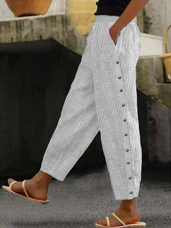 Linaya - Pantalon Rayé Chic à Boutons Élégants