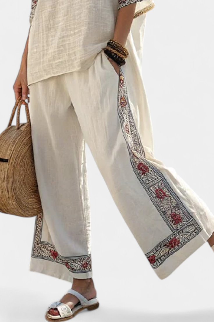 Tameric | Ensemble sophistiqué : blouse brodée écrue et pantalon ample