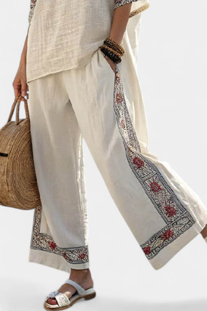 Tameric | Ensemble sophistiqué : blouse brodée écrue et pantalon ample