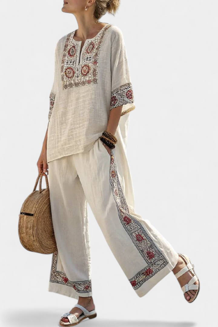 Tameric | Ensemble sophistiqué : blouse brodée écrue et pantalon ample